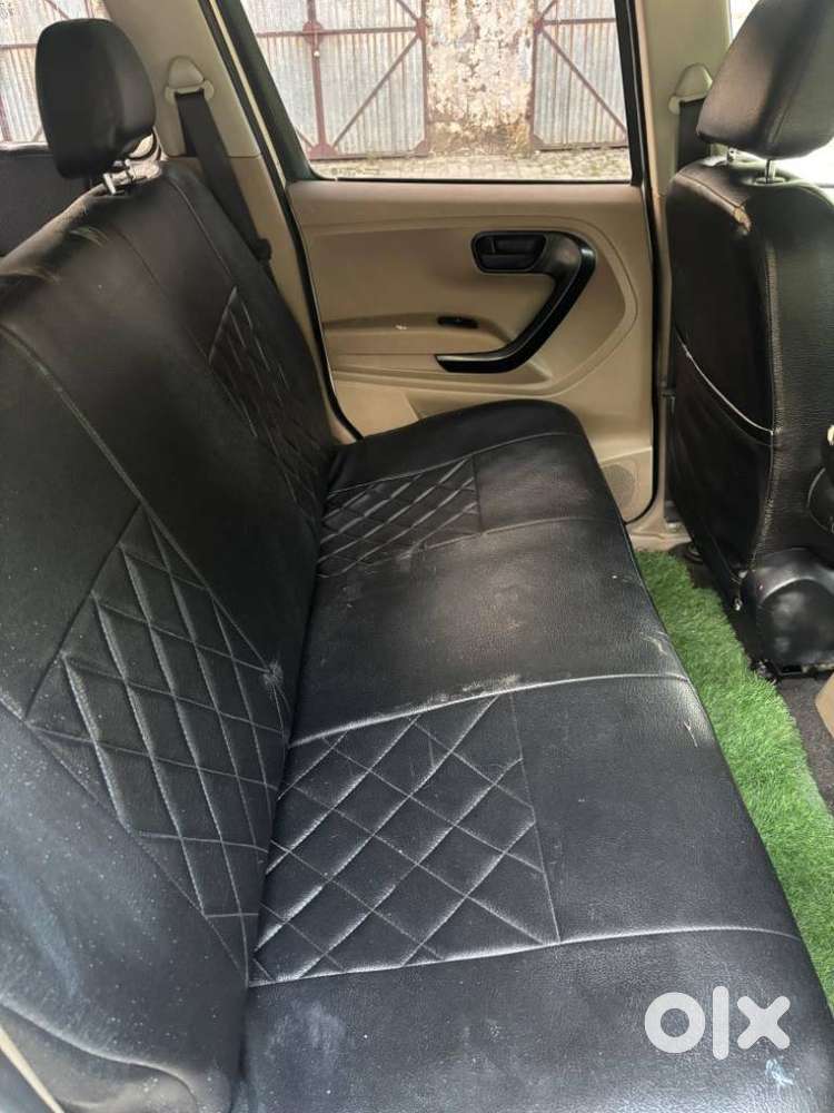 Mahindra Tuv 300 T6 Plus, 2015, Diesel