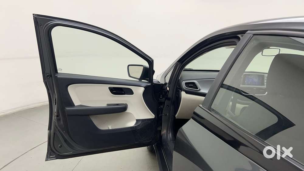 Tata Altroz 1.2 Xm Plus, 2021, Petrol
