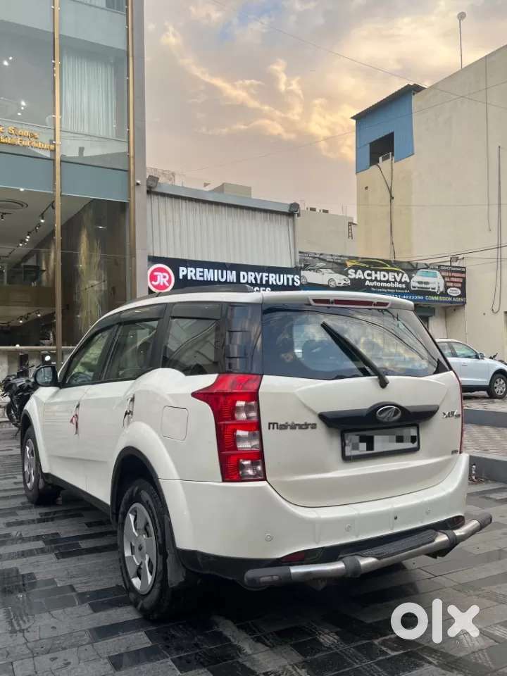 Mahindra Xuv500 At W6 2wd, 2017, Diesel