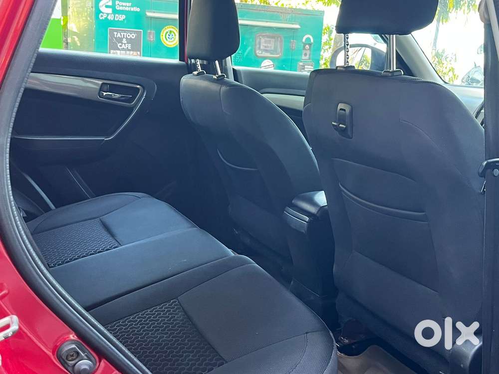 Maruti Suzuki Brezza Zxi Plus At, 2019, Diesel