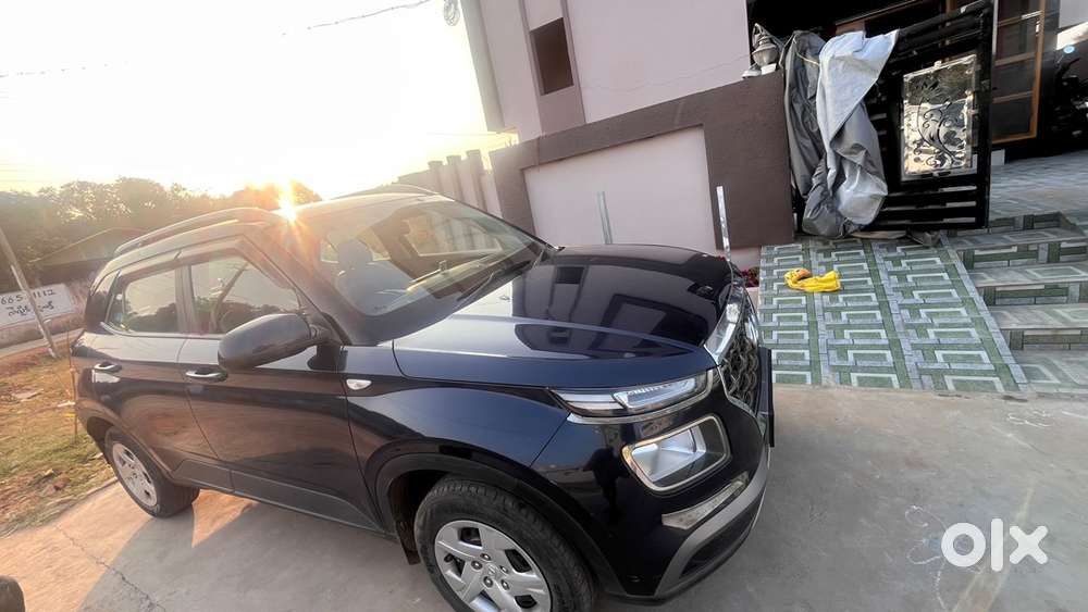 Hyundai Venue Petrol 2021