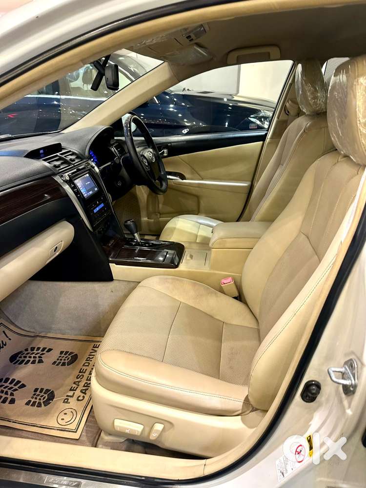 Toyota Camry Hybrid 2.5, 2016, Cng & Hybrids