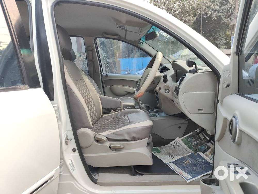 Mahindra Quanto C8, 2012, Diesel
