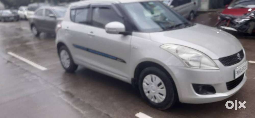 Maruti Suzuki Swift Vxi With Abs, 2012, Petrol