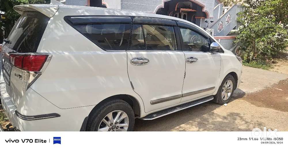 Toyota Innova Crysta 2019 Diesel 200000 Km Driven