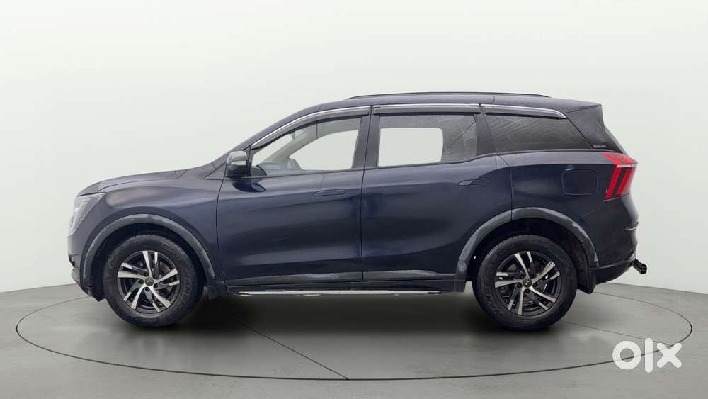Mahindra Xuv700 2.2 Ax 5 Diesel At Str, 2022, Diesel