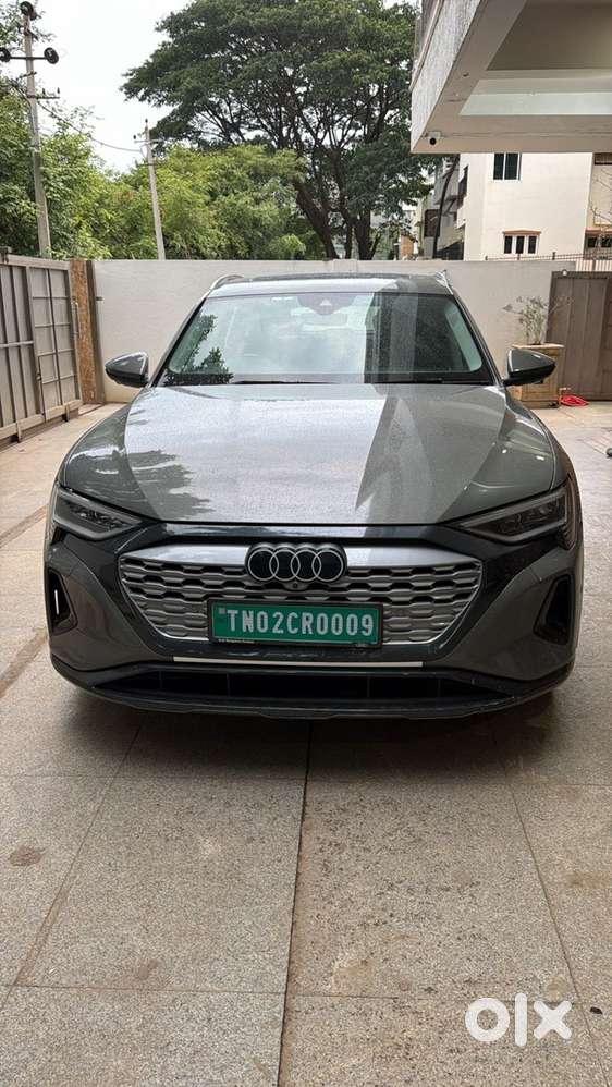 Audi Q8 E-tron 2025