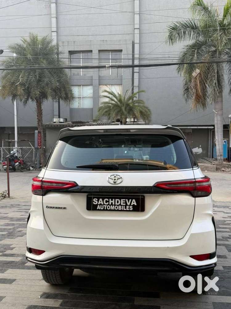 Toyota Fortuner Legender 4x2 At 2.8, 2024, Diesel