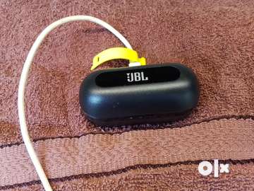 C 100 tws jbl hot sale