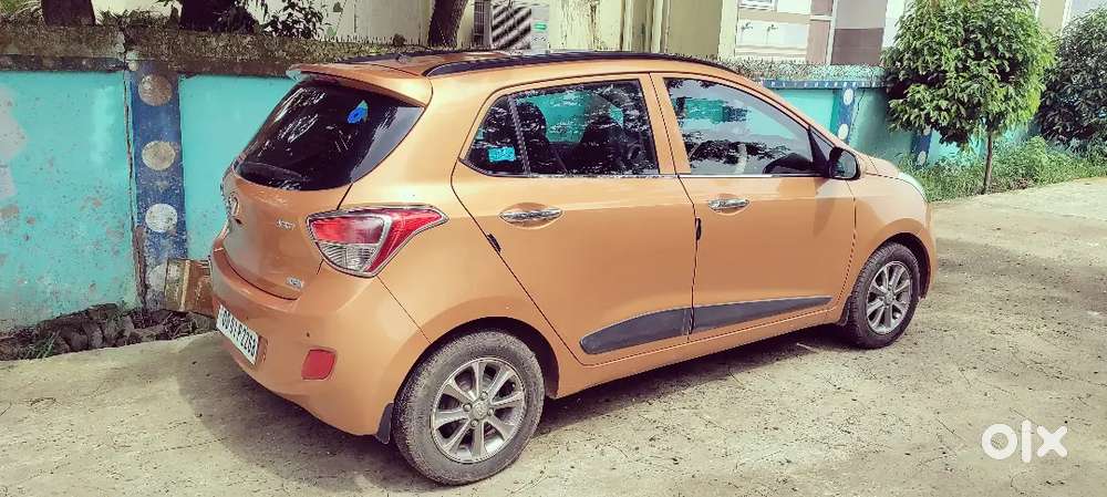 Hyundai Grand I10 2016 Asta Petrol 36000 Km Driven