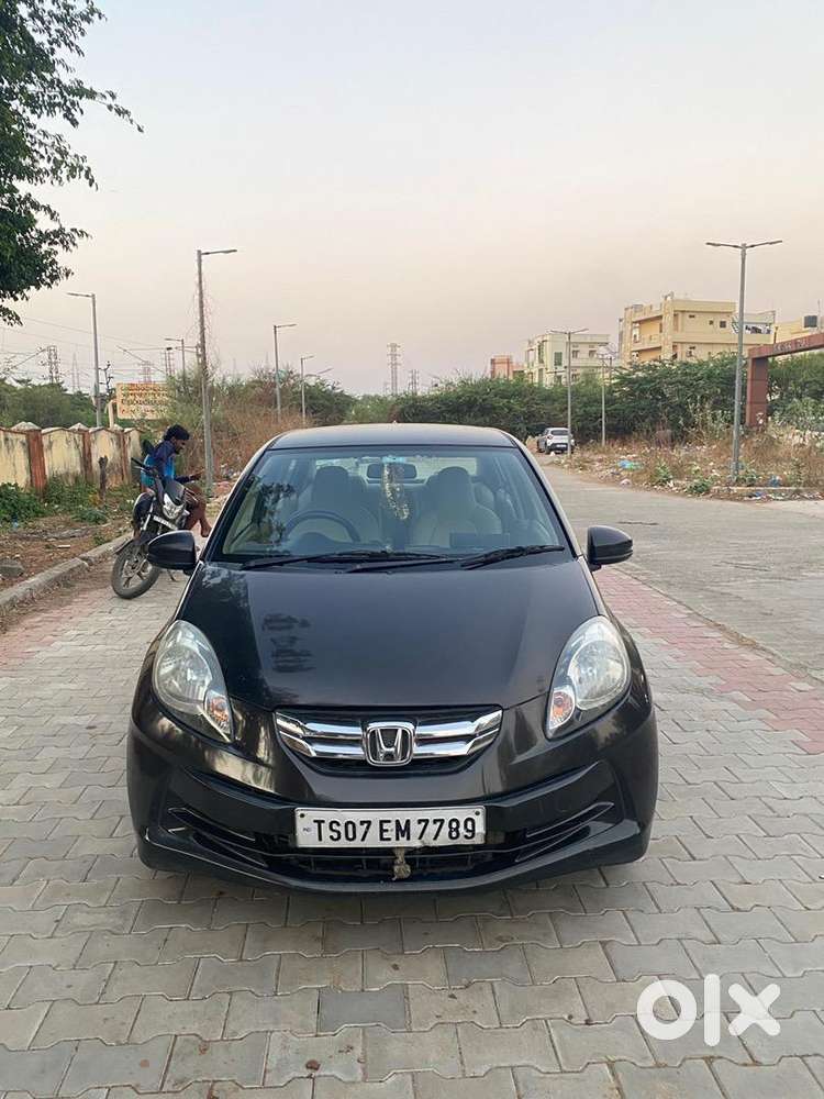 Honda Amaze 2015 Diesel Well Maintained