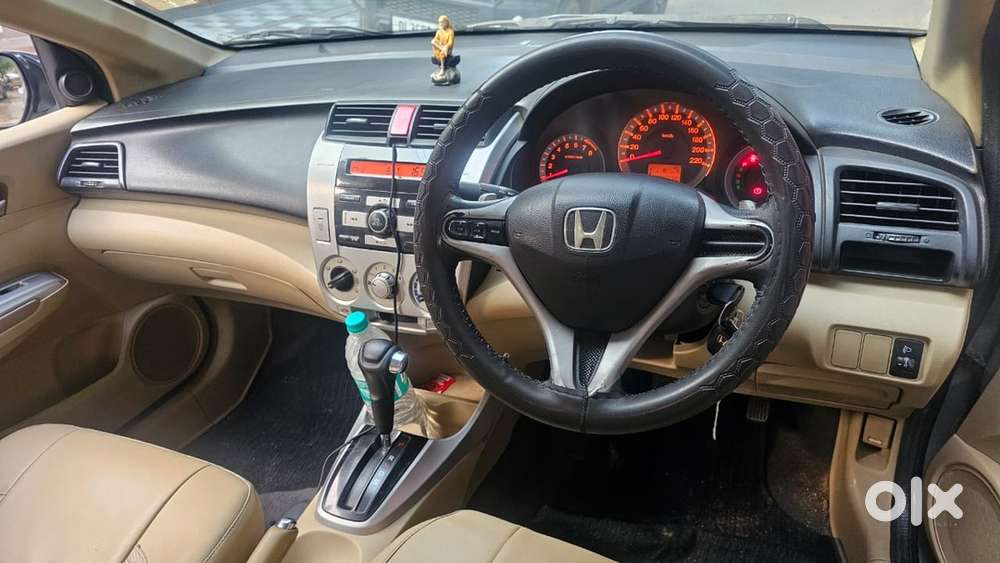 Honda City V At 2011