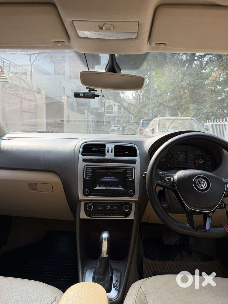 Volkswagen Vento 1.2 Tsi Highline Plus At, 2017, Petrol