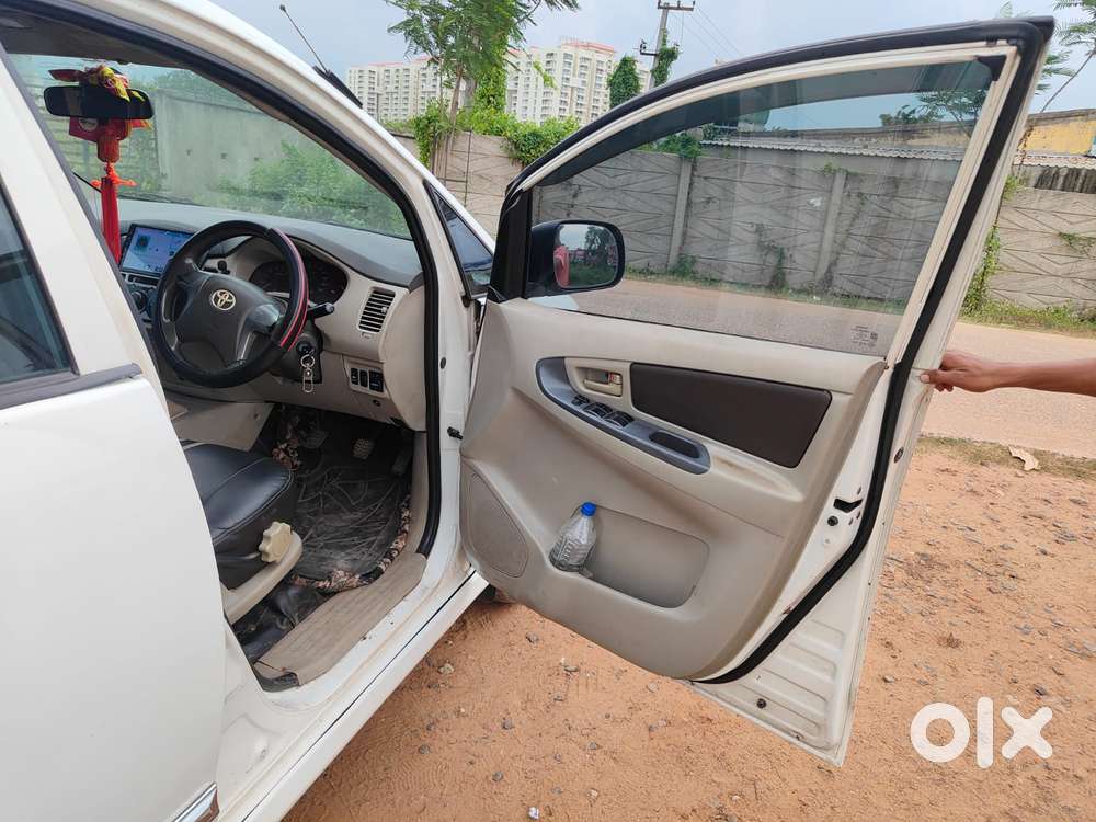 Toyota Innova 2.5 Gx 7 Str Bs-iii, 2012, Diesel