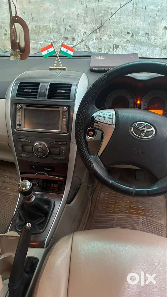 Toyota Corolla Altis 2011 Year