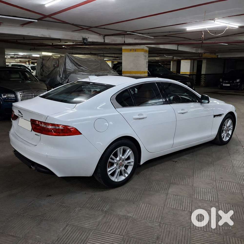 Jaguar Xe Portfolio, 2019, Petrol