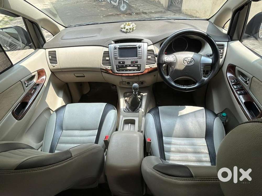 Toyota Innova 2015 Diesel 124000 Km Driven