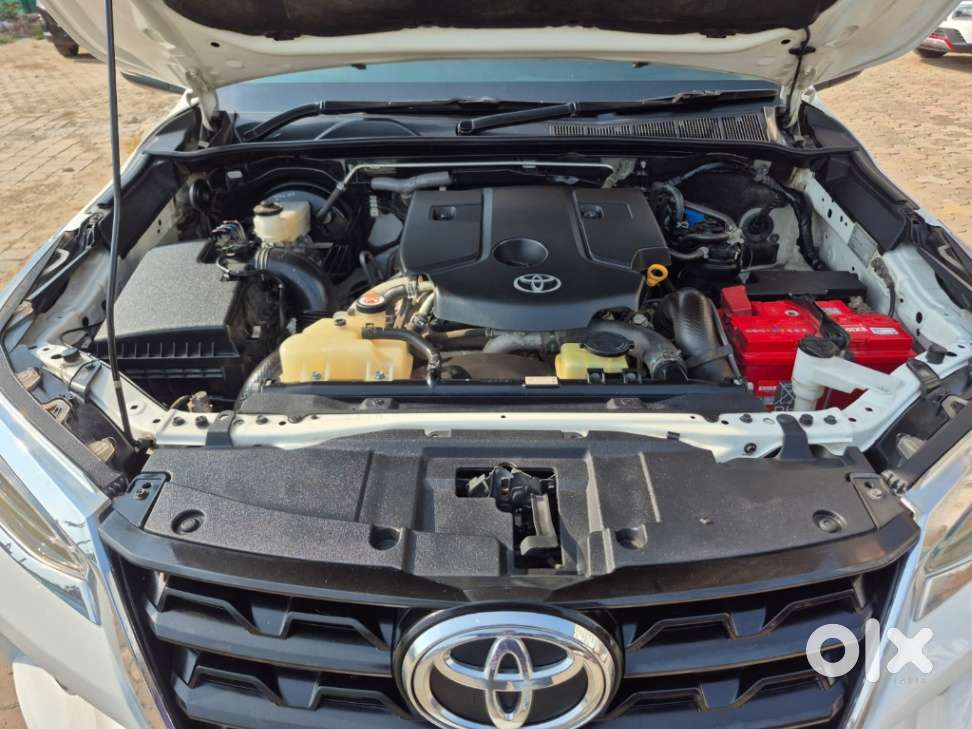 Toyota Fortuner 4x2 At 2.8 Diesel, 2021, Diesel