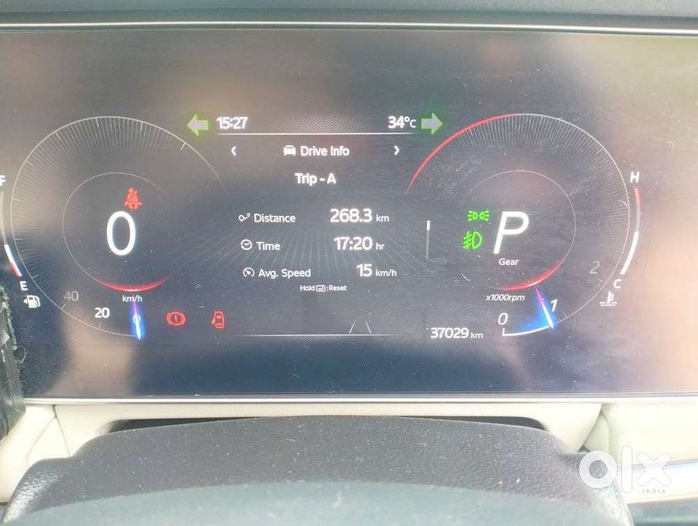 Mahindra Xuv700 2.0 Ax 7 Petrol At Luxury Pack Str, 2023, Petrol