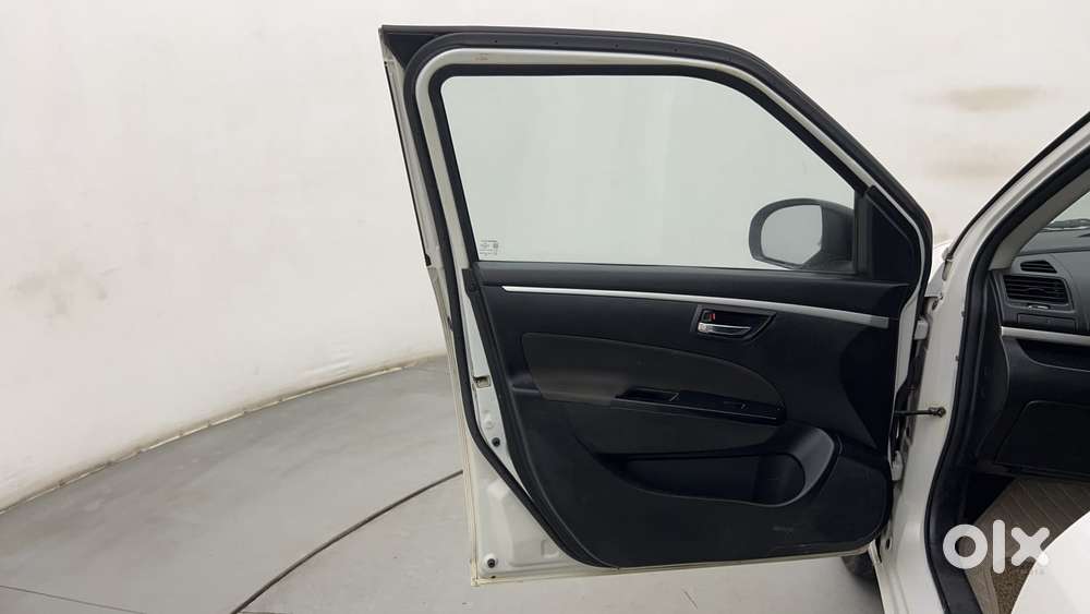 Maruti Suzuki Swift Vvt Vxi, 2016, Petrol