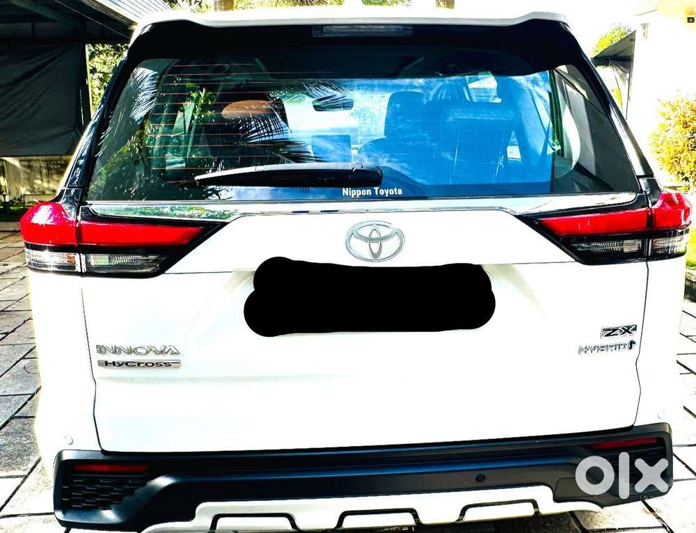 Toyota Innova Hycross 2.0 Zx (o) Hybrid 7 Str, 2023, Petrol