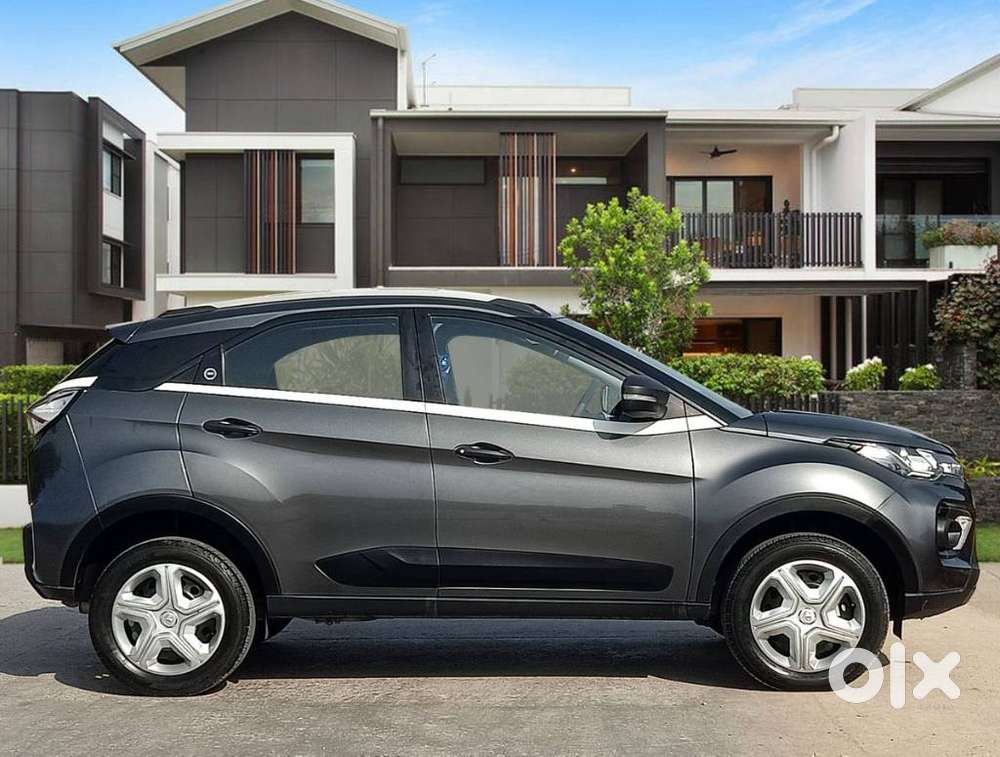 Tata Nexon 1.2 Revotron Xma Amt (s), 2023, Petrol