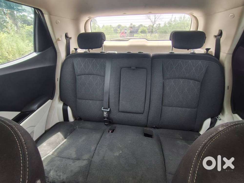 Mahindra Xuv 3xo Ax5 1.5 Diesel Autoshift Plus, 2024, Diesel