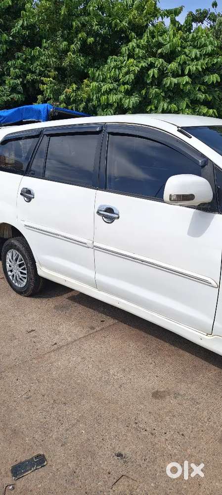 Toyota Innova Diesel 2012