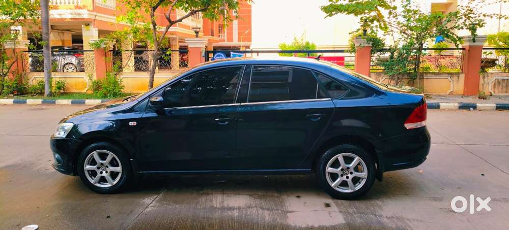 Volkswagen Vento 1.2 Tsi Highline At, 2014, Petrol