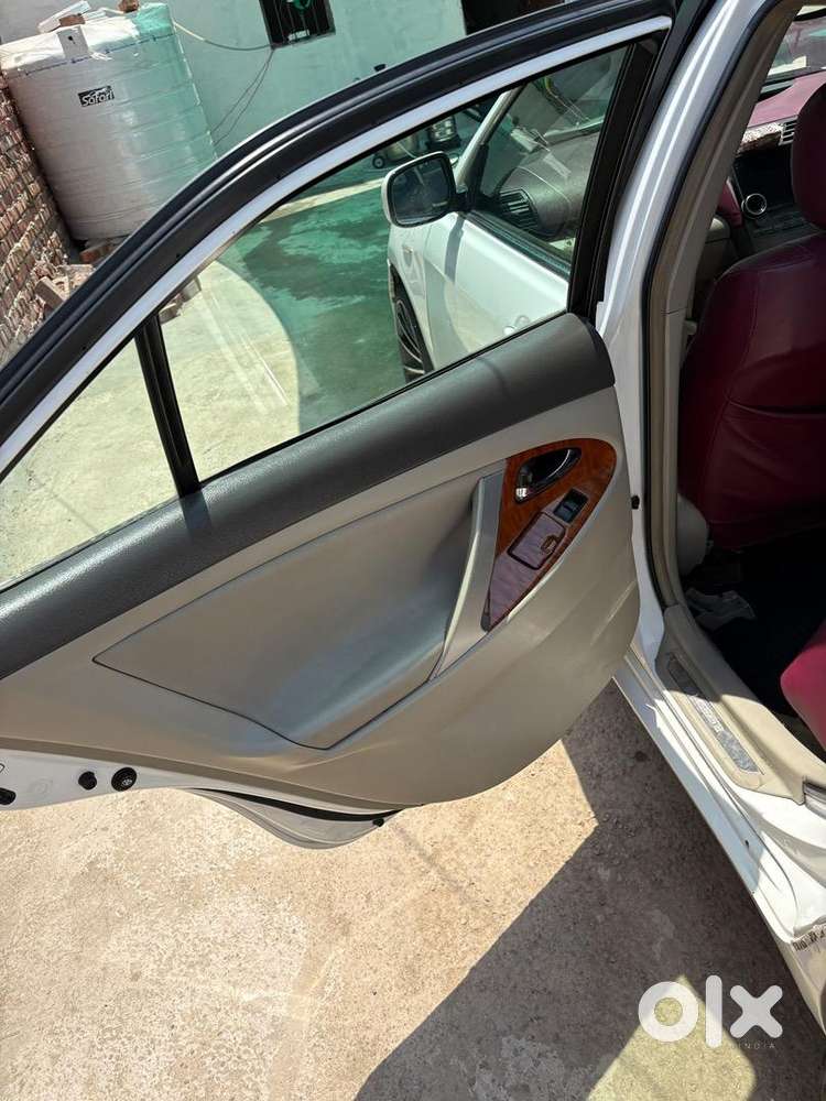 Toyota Camry 2007 Petrol Well Maintained