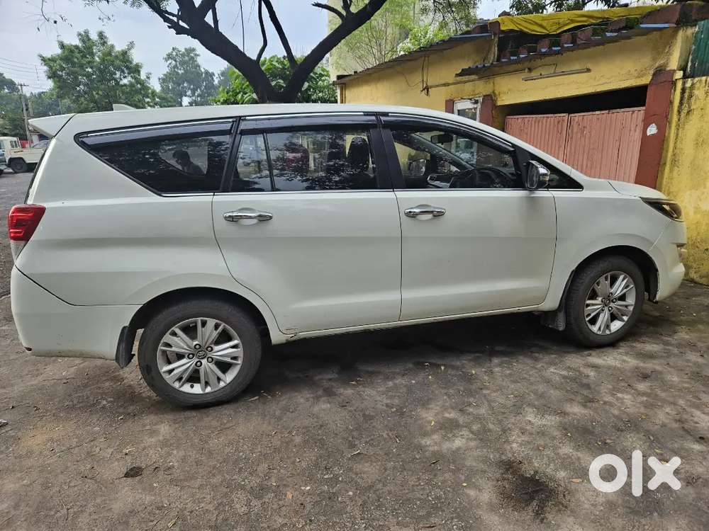 Toyota Innova Crysta 2018