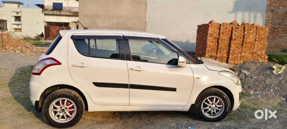 Maruti Suzuki Swift 2015 Model Ddis Vdi Well Maintained