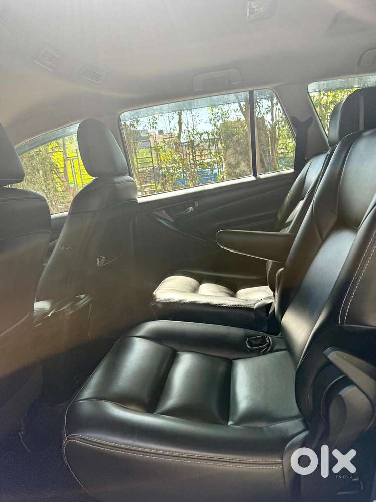 Toyota Innova Crysta [2020-ongoing] 2.4 Gx At 7 Str, 2020, Diesel