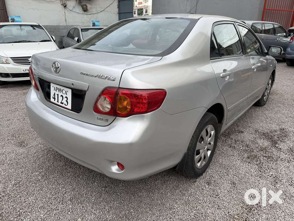 Toyota Corolla Altis Aero 1.8 J, 2011, Petrol