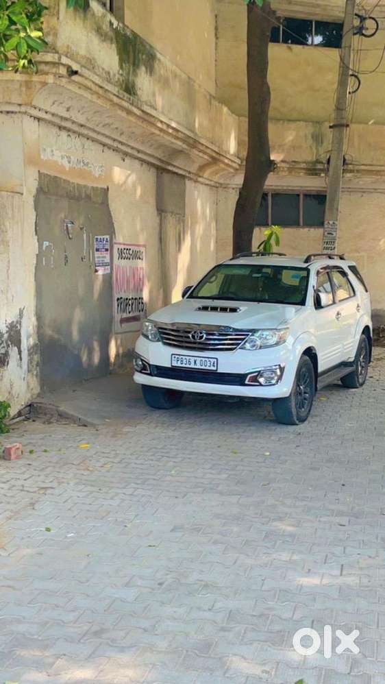 Toyota Fortuner 2012