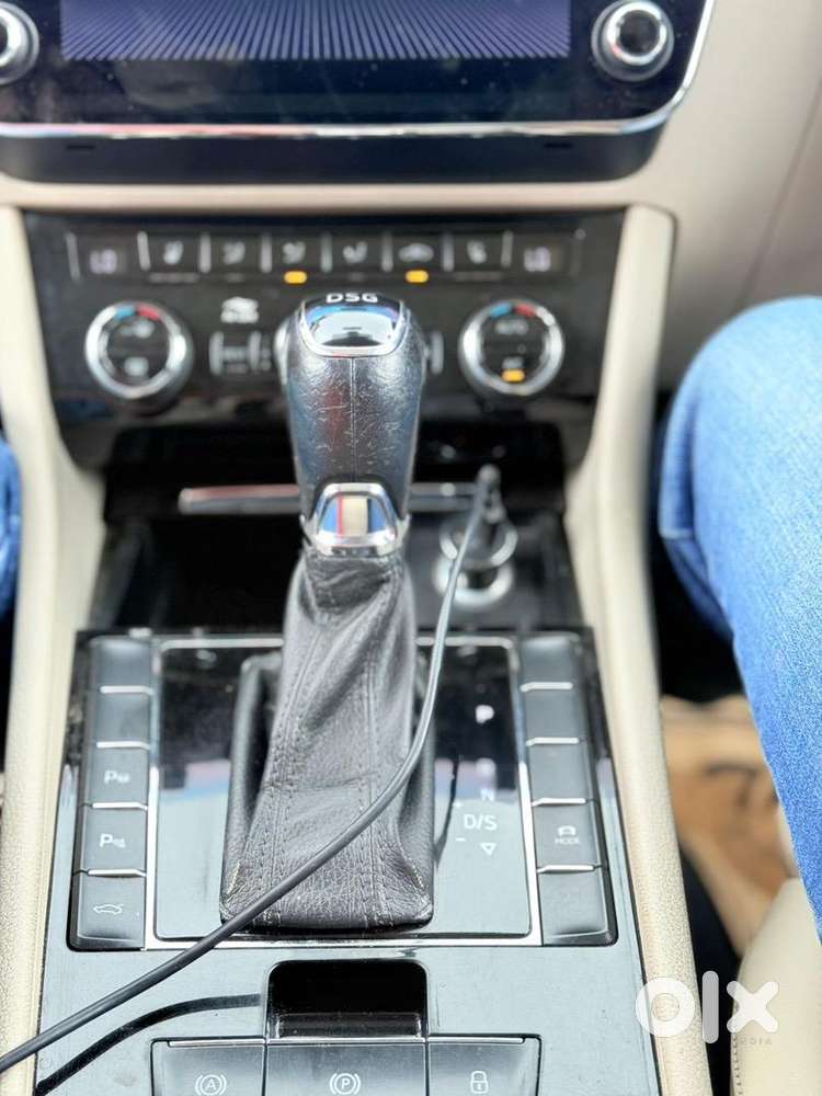 Skoda Superb Petrol 2019