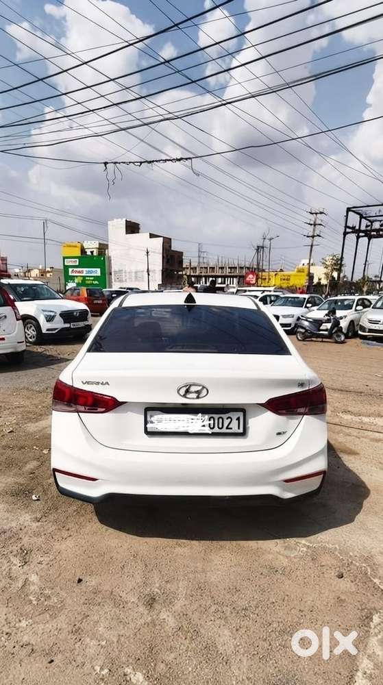 Hyundai Verna Petrol 2017