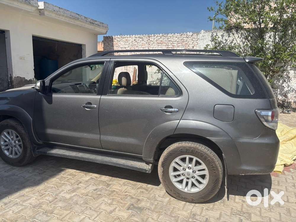 Toyota Fortuner 2013 Diesel 170000 Km Driven
