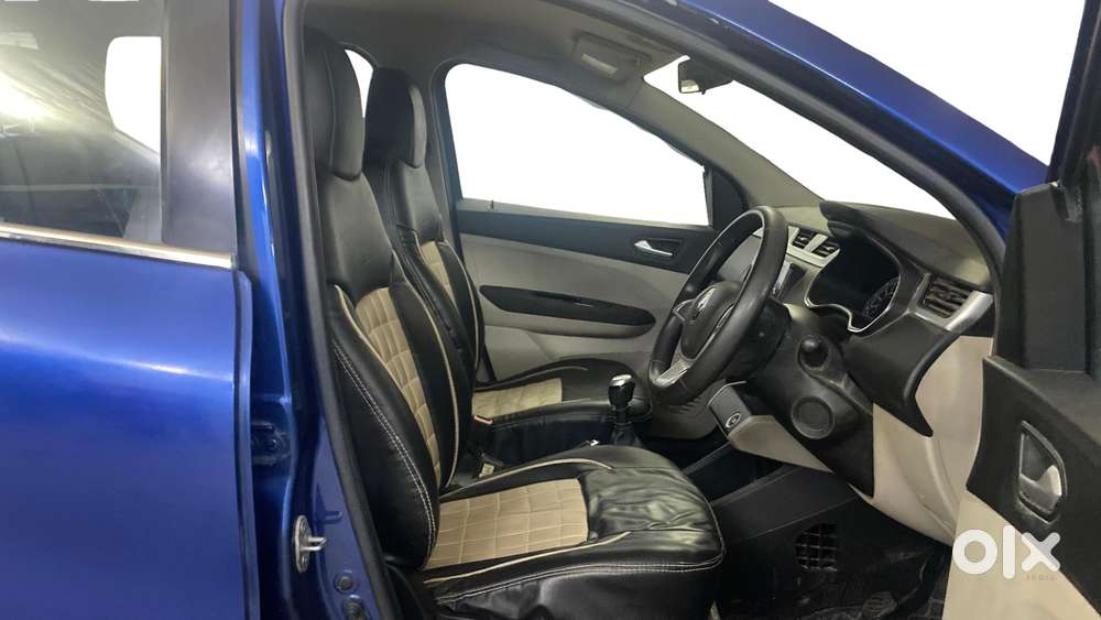 Renault Triber Rxz, 2019, Petrol