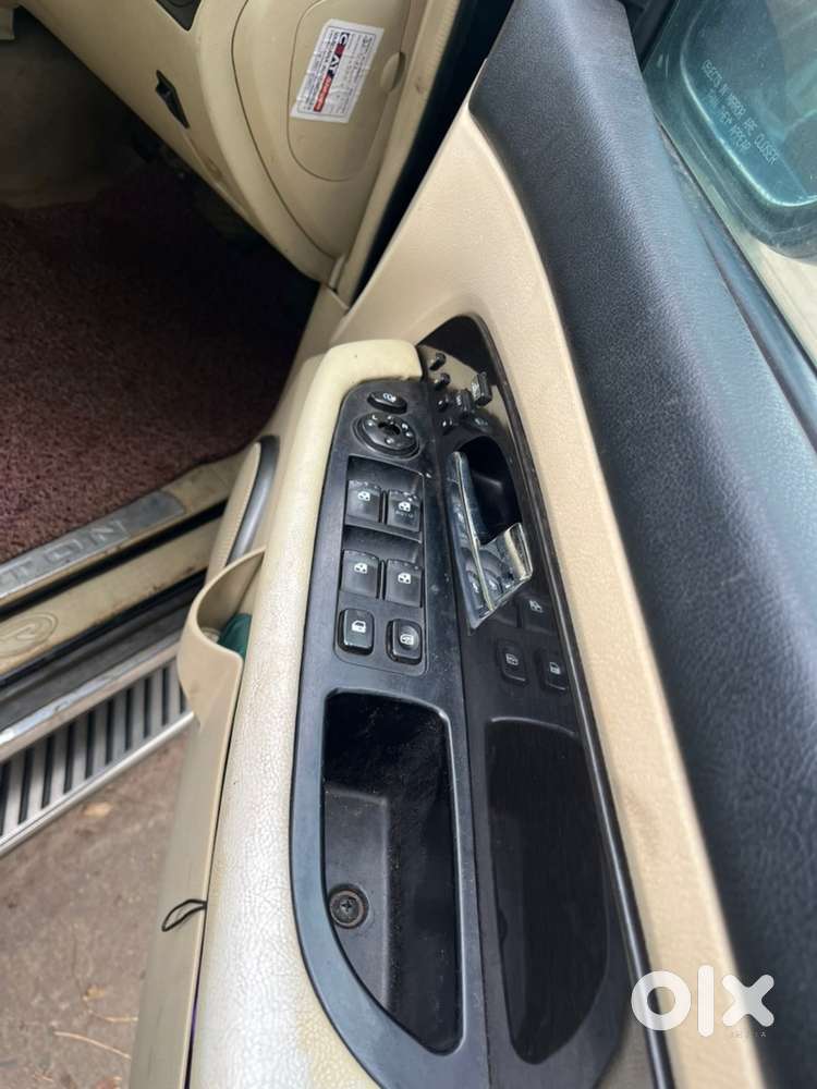 Mahindra Rexton Rx7