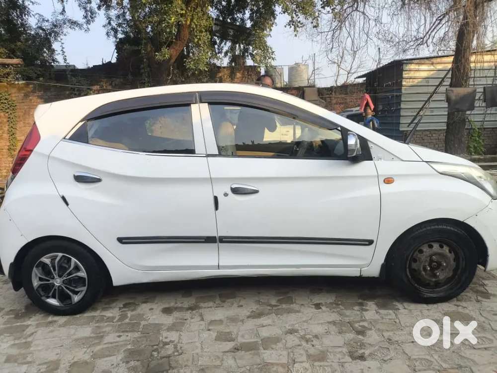 Hyundai Eon Magna+ 2017 Petrol Manual