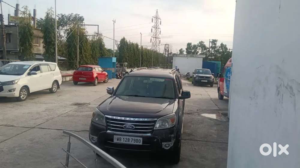 Ford Endeavour 2011 Diesel 120000 Km Driven