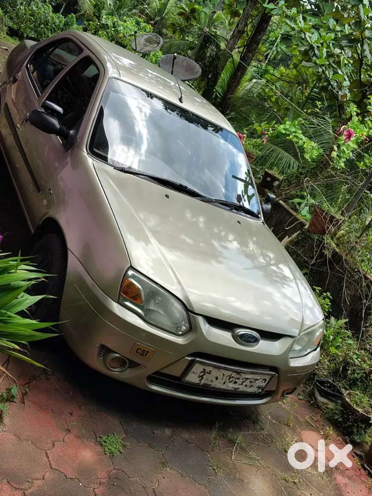 Ford Ikon 1.3 Zxi 2009