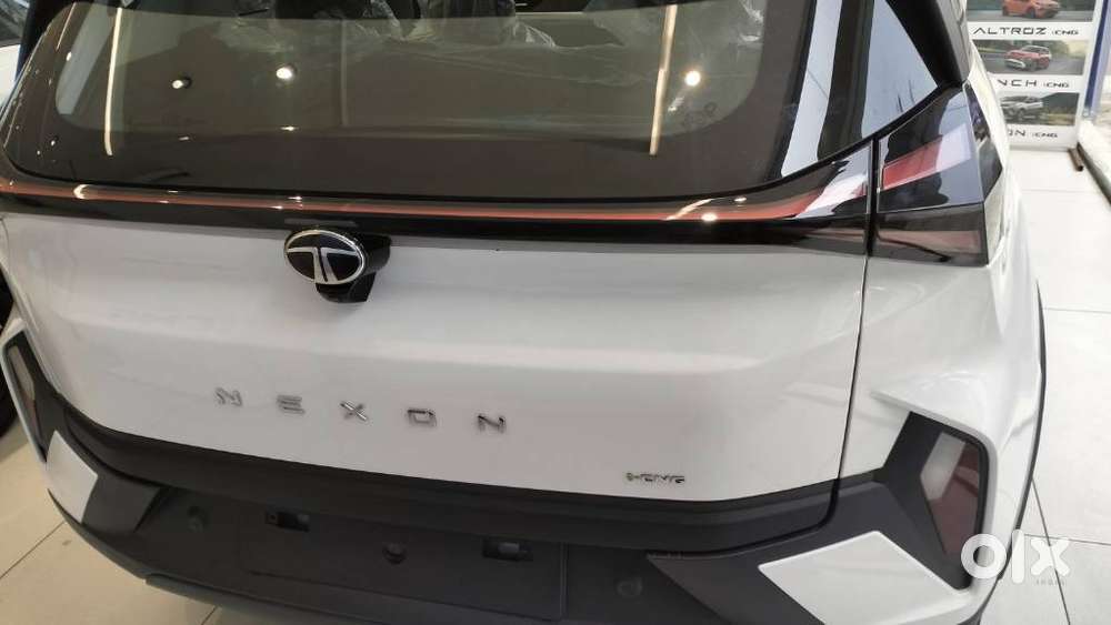 Tata Nexon Pure 1.2 S Revotron Petrol 6 Mt, 2026, Cng & Hybrids