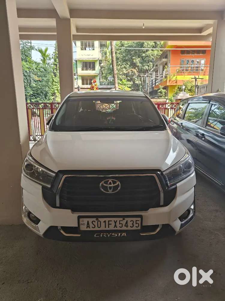 Toyota Innova Crysta 2024