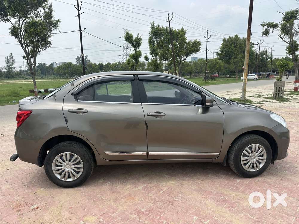 Maruti Suzuki Swift Dzire 1.2 Vxi Bsiv, 2022, Petrol