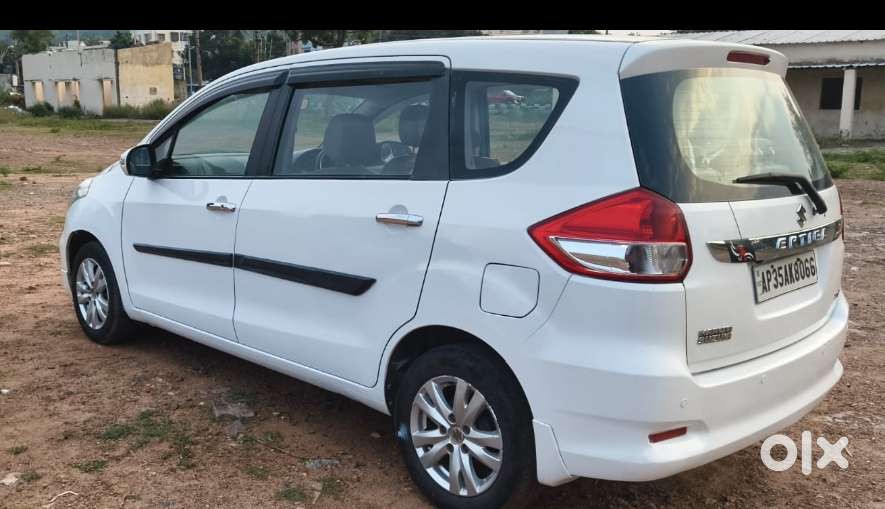 Maruti Suzuki Ertiga Shvs Zdi Plus, 2017, Petrol