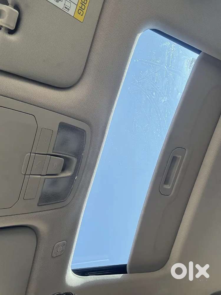 Mahindra Xuv300 2024 Petrol 30000 Km Driven