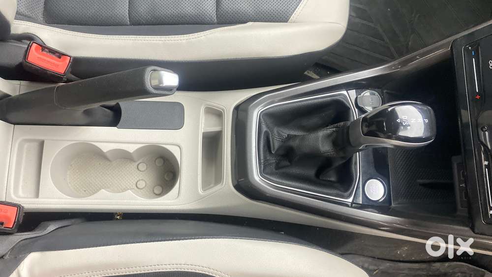 Volkswagen Taigun 1.0 Tsi Topline At, 2022, Petrol