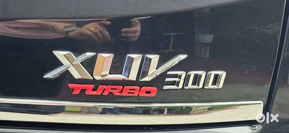 Mahindra Xuv300 Turbosport W8, 2023, Petrol